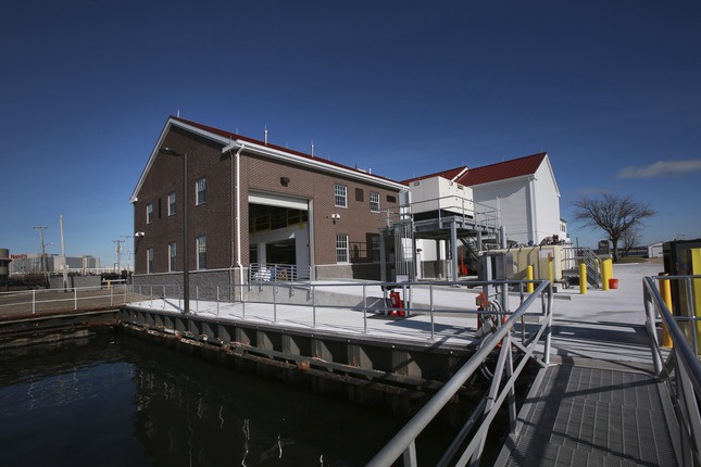 Boat maintenance facility