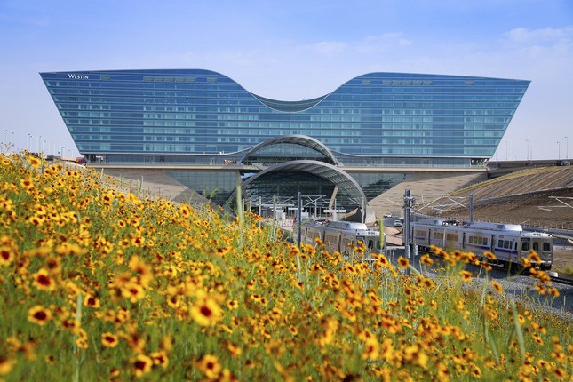 DIA Hotel and Transit Center