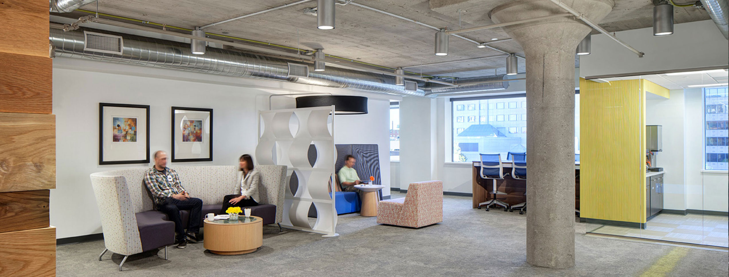 modern design office area in Northwestern Mutual for flexible working spaces