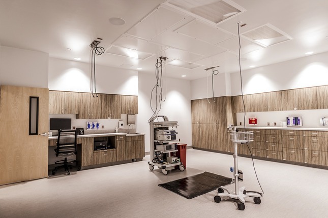 modern and brightly lit procedure room in clinic facility